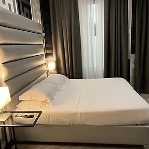 *** Hotel The One Italy